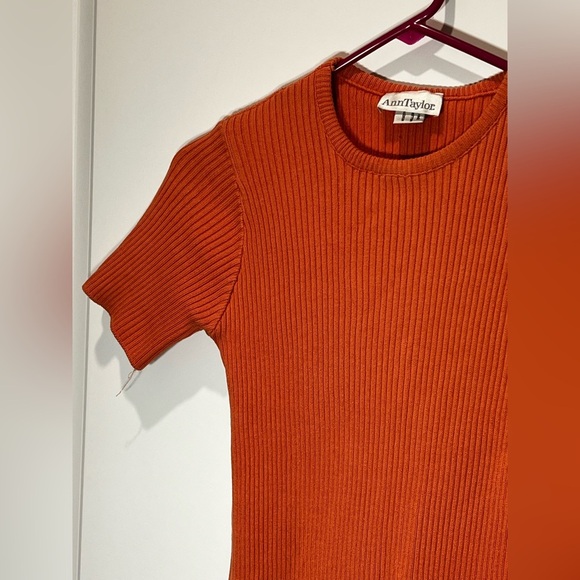 Ann Taylor Pink Bodycon Short Sleeve Tee Size Medium - Picture 5 of 11